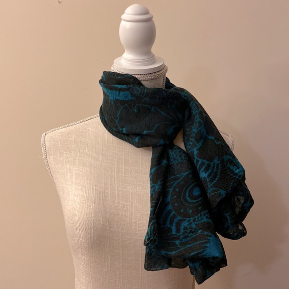 Vintage Gauze women’s Infinity, loop semi sheer scarf 💯 acrylic One Size - Picture 6 of 12